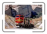 ATSF 693 East, out of Sullivan's Curve on Cajon Pass CA. July 11, 1998 * 800 x 541 * (196KB)